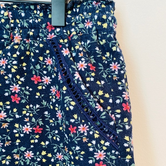 Jolt Linen Blend Floral Shorts - Picture 4 of 4